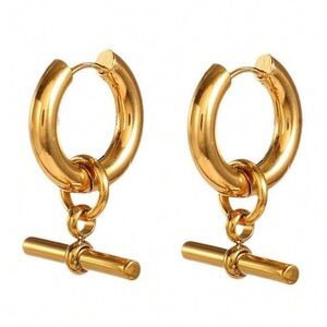 18K GOLD PLATED T-Bar huggie earrings